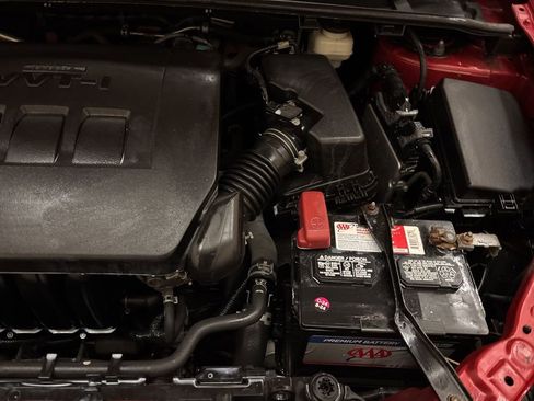 Used 2018 Toyota Corolla LE image 22