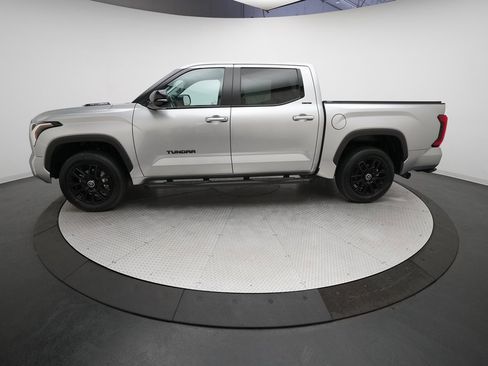 Used 2024 Toyota Tundra Limited image 23