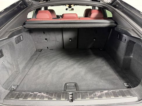 Used 2021 BMW X6 xDrive40i w/ M Sport Package image 19
