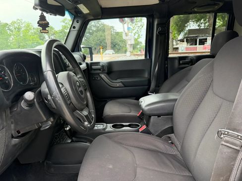 Used 2013 Jeep Wrangler Unlimited Sport AWD/4WD image 9