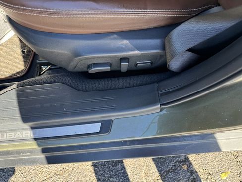 Used 2018 Subaru Outback 2.5i Touring w/ Popular Package #3 image 15