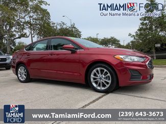 Used 2019 Ford Fusion SE image 1