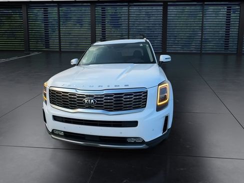 Used 2021 Kia Telluride SX w/ SX Prestige Package AWD/4WD image 3