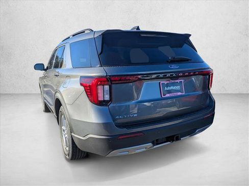 New 2026 Ford Explorer Active w/ Active Comfort Package image 2