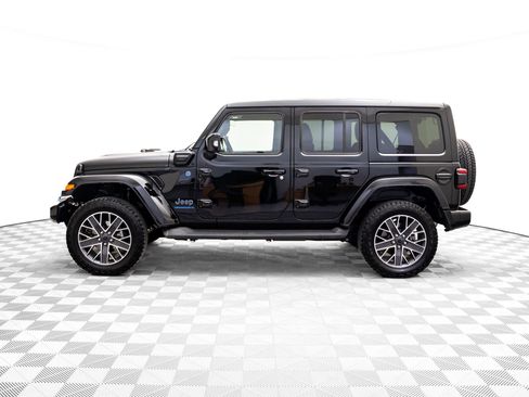 Used 2024 Jeep Wrangler High Altitude image 2