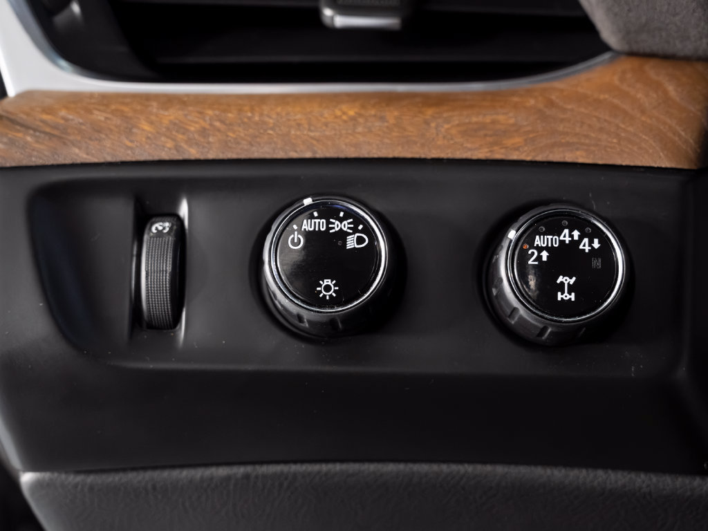 Used 2019 Cadillac Escalade Luxury AWD/4WD image 23