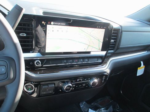 New 2026 GMC Sierra 2500 SLE w/ SLE Value Package; image 17