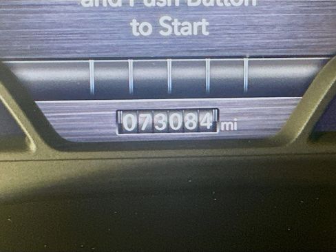 Used 2019 RAM 1500 Laramie RWD image 19