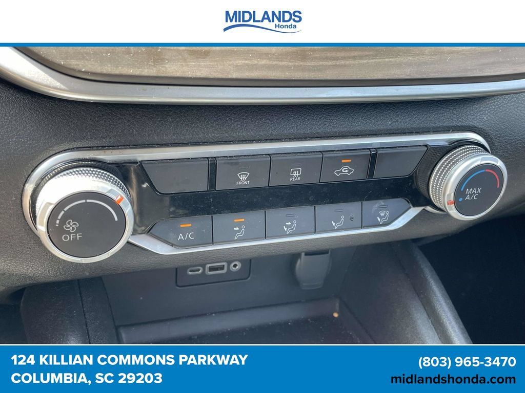 Used 2025 Nissan Altima 2.5 SV FWD image 28