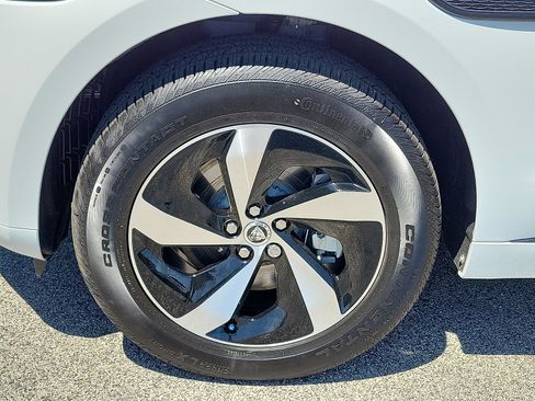Used 2025 Jaguar F-PACE R-Dynamic S AWD/4WD image 9