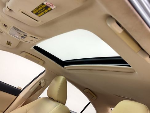 Used 2015 Lexus ES 350 w/ Premium Package FWD image 27
