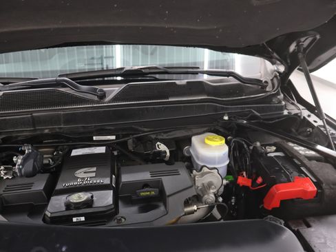 Used 2021 RAM 3500 Tradesman image 16