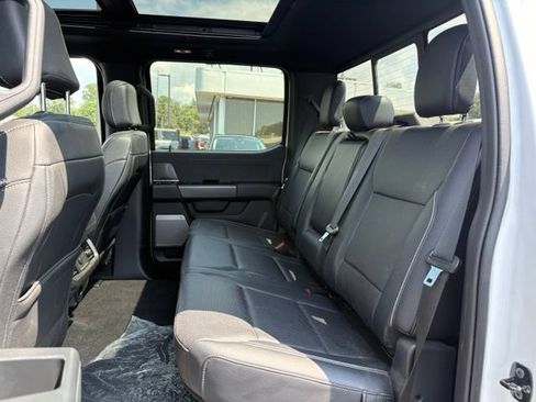 Used 2025 Ford F150 Lariat AWD/4WD image 17