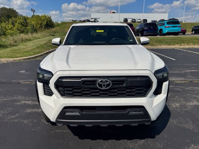 Used 2024 Toyota Tacoma TRD Off-Road AWD/4WD image 8