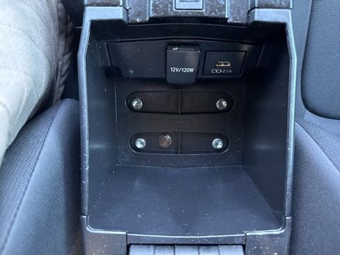 Used 2021 Toyota Corolla LE image 24