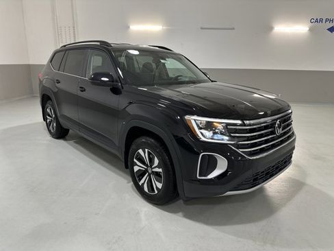 New 2026 Volkswagen Atlas SE image 4