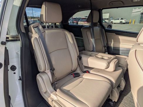 Used 2024 Honda Odyssey Elite image 33