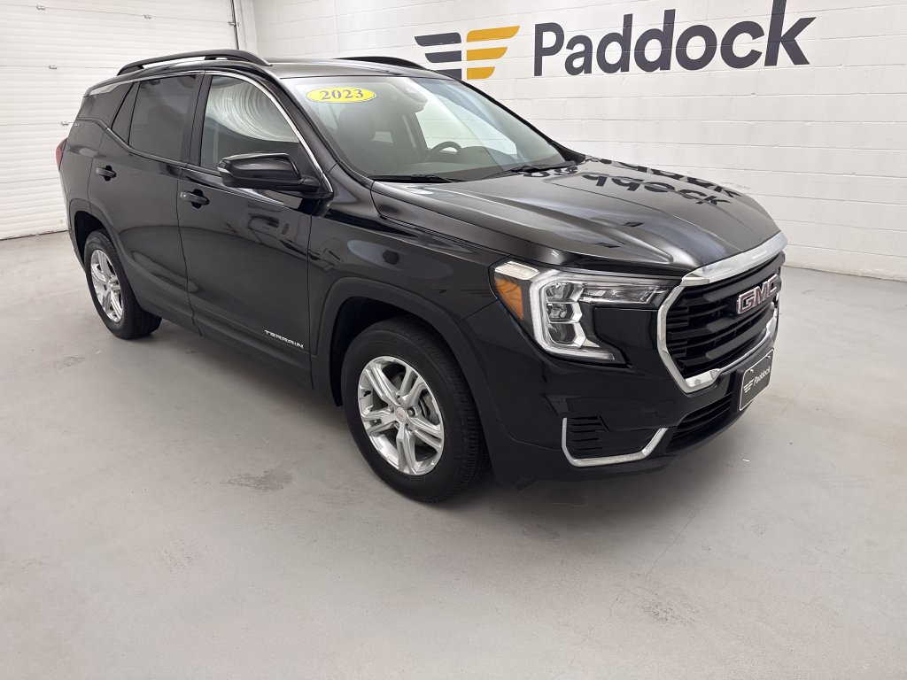 Used 2023 GMC Terrain SLE w/ Driver Convenience Package AWD/4WD image 8