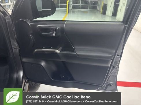 Used 2019 Toyota Tacoma TRD Off-Road image 35