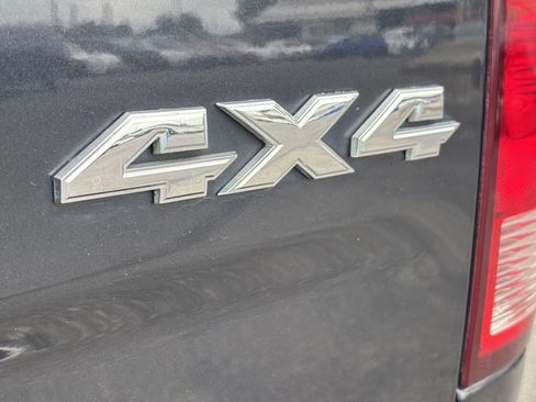 Used 2014 RAM 1500 Classic SLT AWD/4WD image 12
