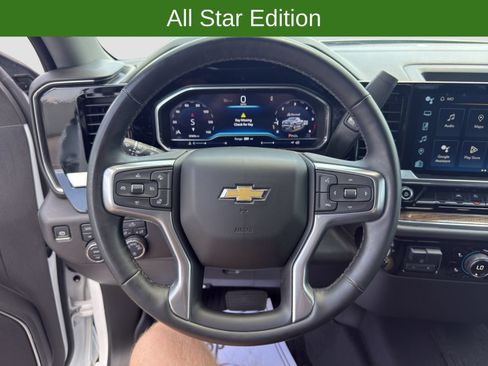 Used 2024 Chevrolet Silverado 1500 LT AWD/4WD image 10