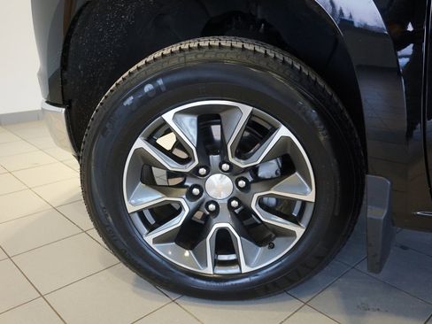 Certified 2024 Chevrolet Silverado 1500 LT image 29