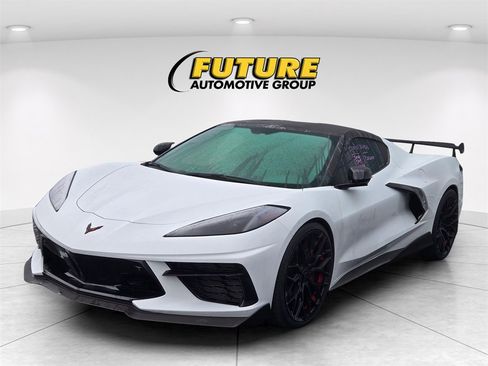 Used 2020 Chevrolet Corvette Stingray Premium Cpe w/ 3LT Preferred Equipment Group image 3