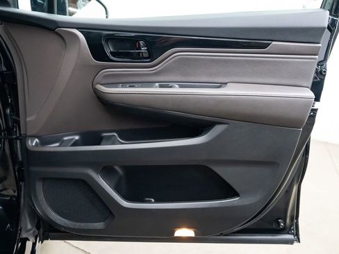 Used 2020 Honda Odyssey Elite image 27