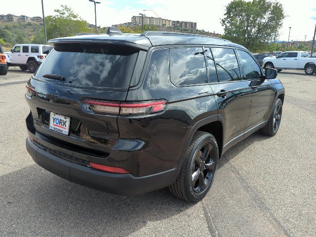 Certified 2023 Jeep Grand Cherokee L Laredo AWD/4WD image 4