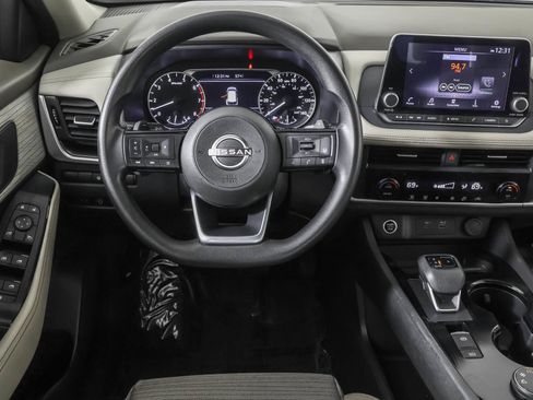 Used 2023 Nissan Rogue SV image 37