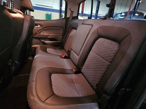 Used 2021 Chevrolet Colorado Z71 w/ Z71 Midnight Edition image 22