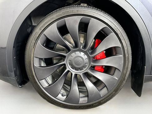 Used 2025 Tesla Model Y Performance AWD/4WD image 11