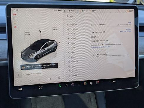 Used 2023 Tesla Model 3 Standard Range image 33