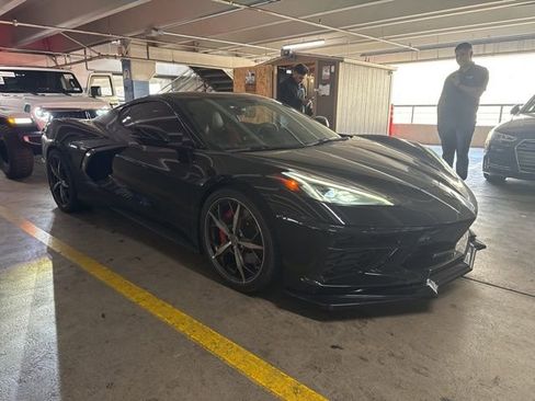 Used 2023 Chevrolet Corvette Stingray Preferred Cpe w/ Z51 Performance Package image 2