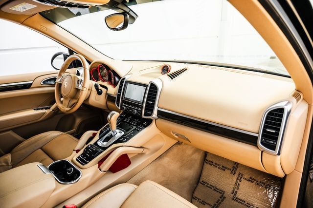 Used 2014 Porsche Cayenne S AWD/4WD image 27