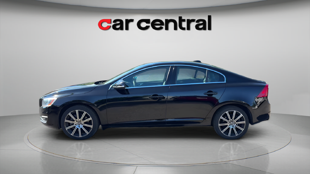 Used 2015 Volvo S60 T6 FWD image 2