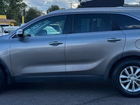 Used 2017 Kia Sorento AWD image 6