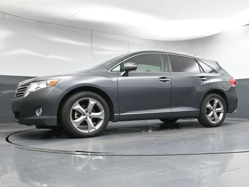 Used 2010 Toyota Venza Base image 21