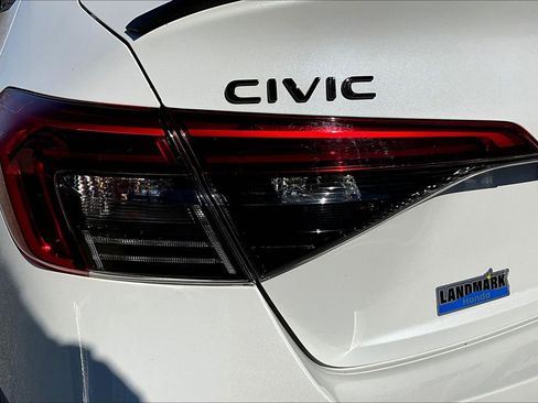 Used 2023 Honda Civic Sport image 30
