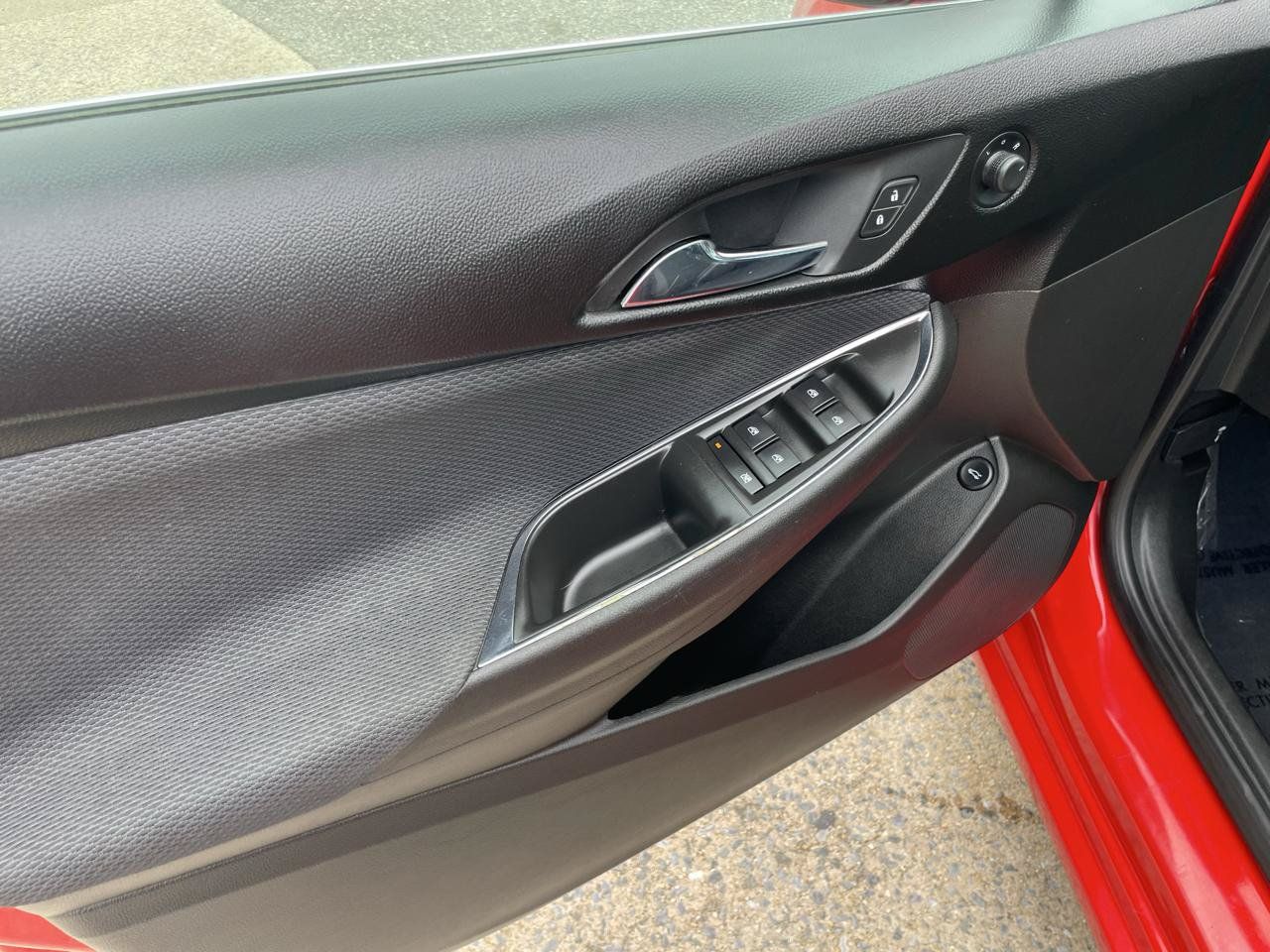Used 2018 Chevrolet Cruze LT FWD image 37