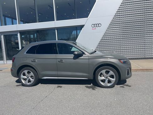 Used 2023 Audi Q5 2.0T Premium Plus w/ Premium Plus Package image 12