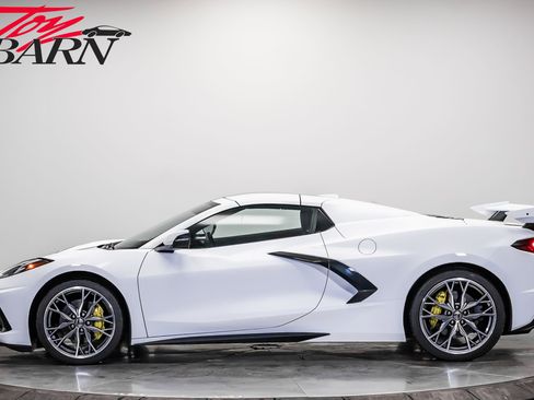 Used 2024 Chevrolet Corvette Stingray Preferred Conv w/ 2LT image 10