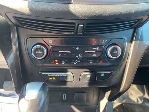 Used 2018 Ford Escape SE w/ SE Sport Appearance Package image 27