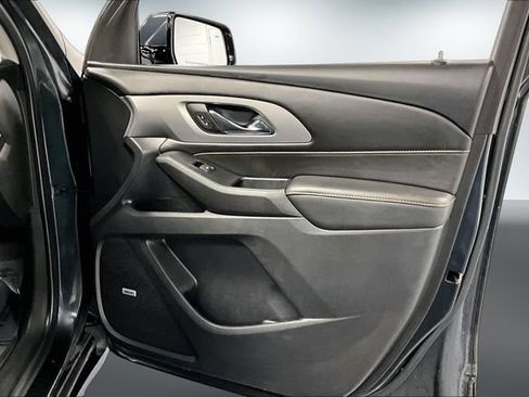 Used 2019 Chevrolet Traverse LT w/ LT Premium Package AWD/4WD image 28