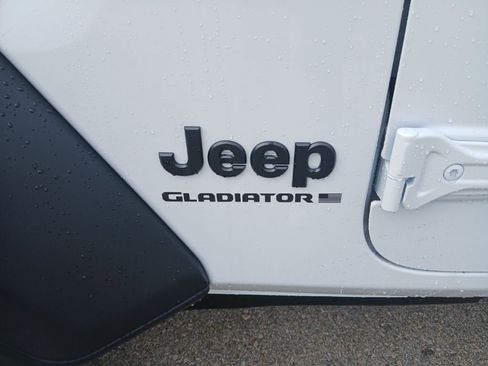 New 2026 Jeep Gladiator Sport image 11