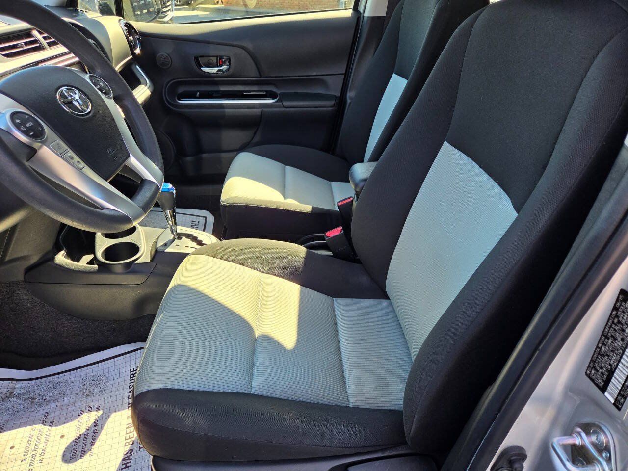 Used 2015 Toyota Prius C Two FWD image 10