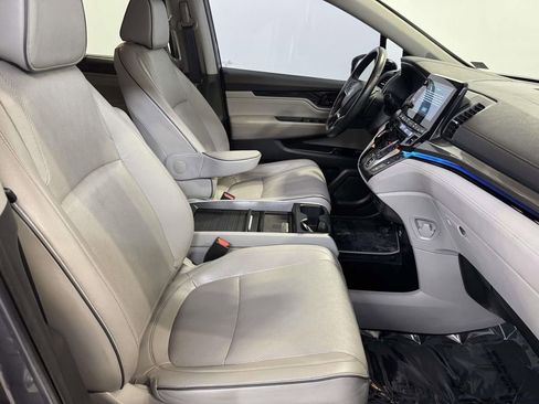 Used 2023 Honda Odyssey Elite image 12