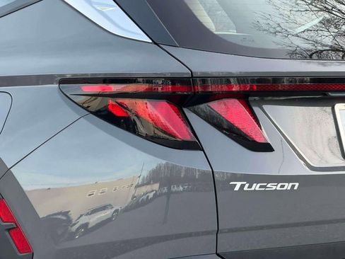 New 2026 Hyundai Tucson SE image 8