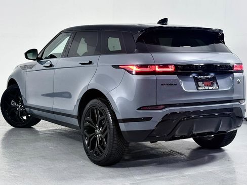 Used 2022 Land Rover Range Rover Evoque SE image 11
