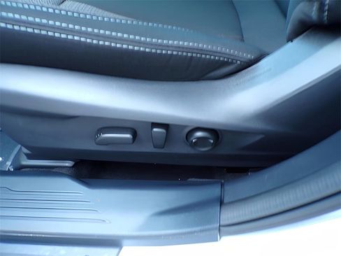 Used 2024 Subaru Outback Premium image 18